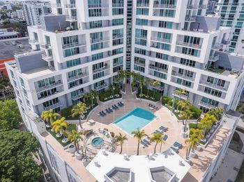 350 NE 24th St