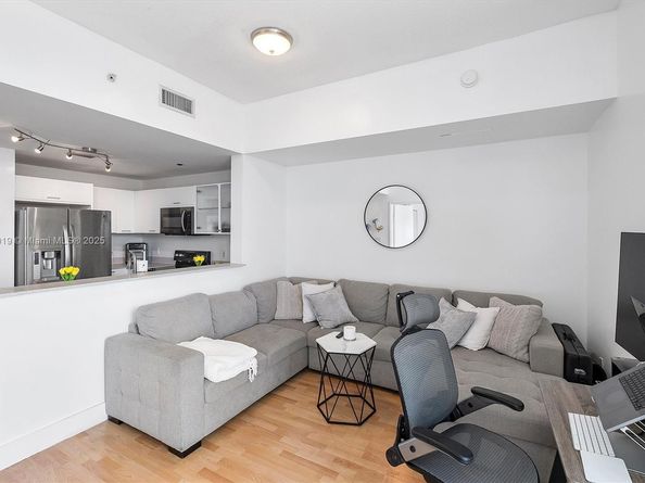 350 NE 24th St 714, Miami FL 33137