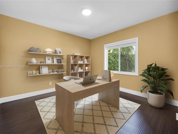 6086 SW 20th St, Miami FL 33155