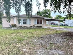 6112 Mayo St, Hollywood FL 33023