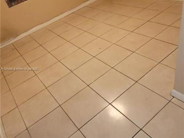 6112 Mayo St, Hollywood FL 33023