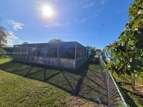 9161 NW 26th Pl, Sunrise FL 33322