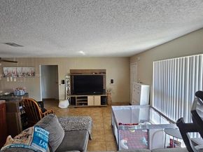 9161 NW 26th Pl, Sunrise FL 33322