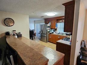 9161 NW 26th Pl, Sunrise FL 33322