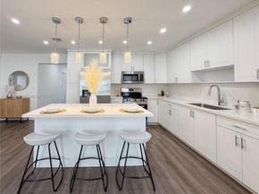 1319 NW 40th St, Miami FL 33142