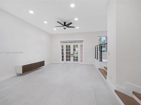 15658 SW 16th St, Pembroke Pines FL 33027