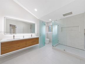 15658 SW 16th St, Pembroke Pines FL 33027