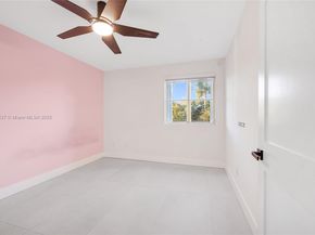 15658 SW 16th St, Pembroke Pines FL 33027