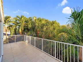 15658 SW 16th St, Pembroke Pines FL 33027