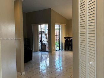 6547 NW 170th Ter