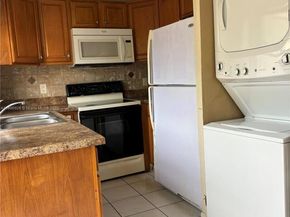 6547 NW 170th Ter, Hialeah FL 33015