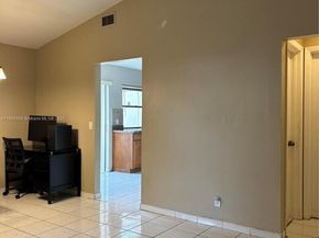 6547 NW 170th Ter, Hialeah FL 33015