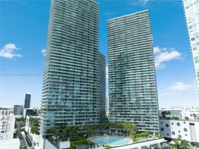 650 NE 32nd St 802, Miami FL 33137