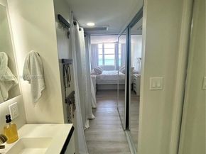 6450 Collins Ave 903, Miami Beach FL 33141