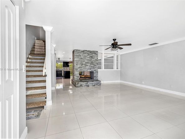 4299 Coral Springs Dr 3A, Coral Springs FL 33065