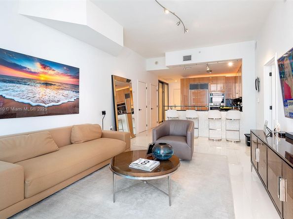 6799 Collins Ave 510, Miami Beach FL 33141