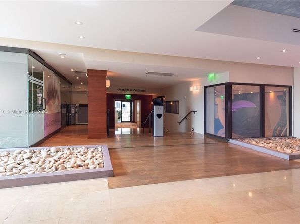 6799 Collins Ave 510, Miami Beach FL 33141