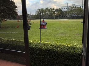 3842 Alcantara Ave 71D, Doral FL 33178