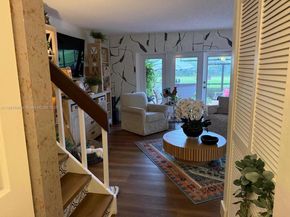 3842 Alcantara Ave 71D, Doral FL 33178