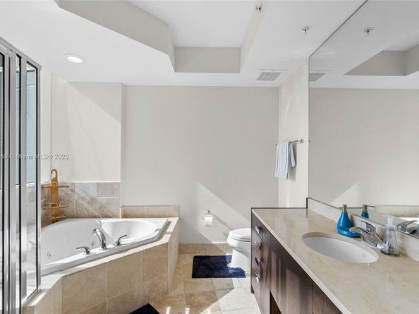 18201 Collins Ave 709, Sunny Isles Beach FL 33160