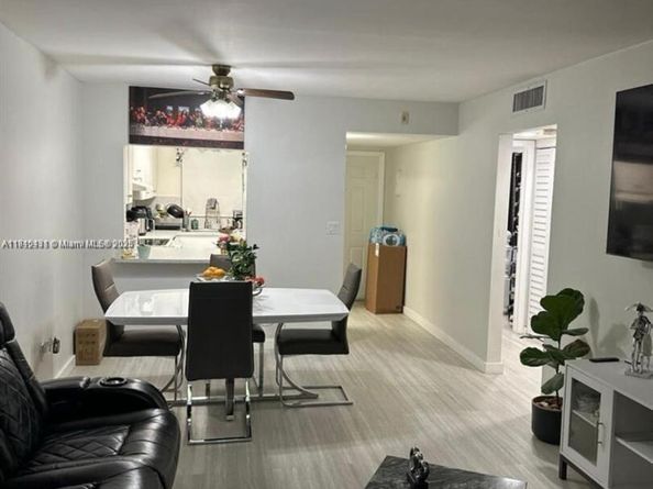 10851 SW 2nd St K105, Sweetwater FL 33174