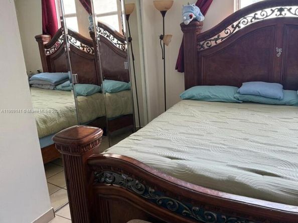 5055 NW 7th St 807, Miami FL 33126