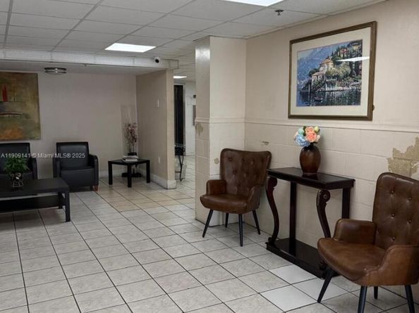 5055 NW 7th St 807, Miami FL 33126