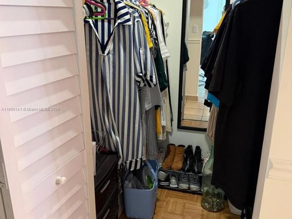 5055 NW 7th St 807, Miami FL 33126