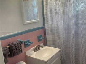 338 Roosevelt St, Hollywood FL 33019