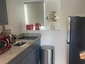 338 Roosevelt St, Hollywood FL 33019