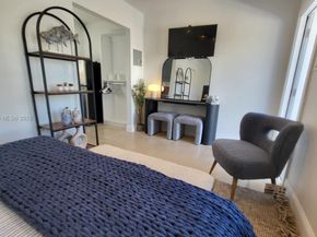 338 Roosevelt St, Hollywood FL 33019