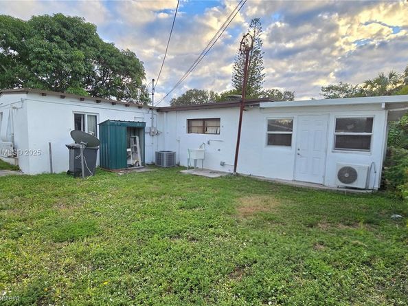 1951 Rutland St, Opa-Locka FL 33054