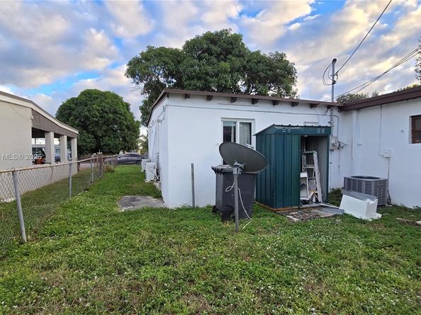 1951 Rutland St, Opa-Locka FL 33054