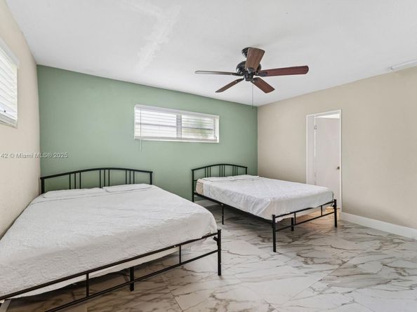 919 NE 4th St, Hallandale Beach FL 33009