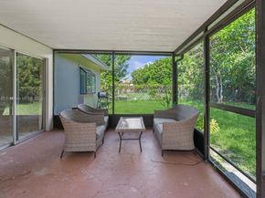 919 NE 4th St, Hallandale Beach FL 33009