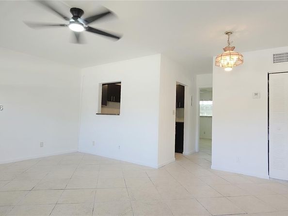 304 NW 30th Ct 102, Pompano Beach FL 33064