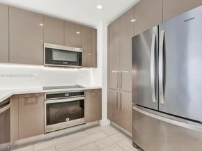 2000 Metropica Way 2307, Sunrise FL 33323