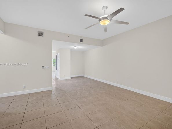 704 SW 1st Ave, Pompano Beach FL 33060