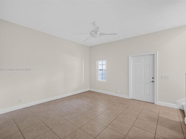 704 SW 1st Ave, Pompano Beach FL 33060
