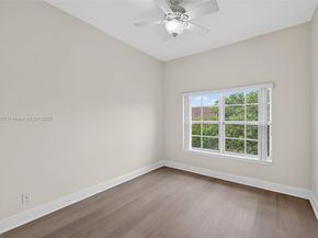 704 SW 1st Ave, Pompano Beach FL 33060