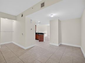 704 SW 1st Ave, Pompano Beach FL 33060