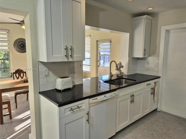 4204 NW 47th Ct, Tamarac FL 33319