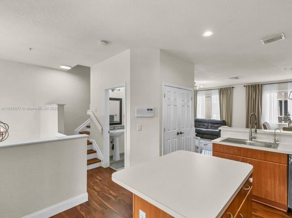 2867 S Oasis Dr, Boynton Beach FL 33426