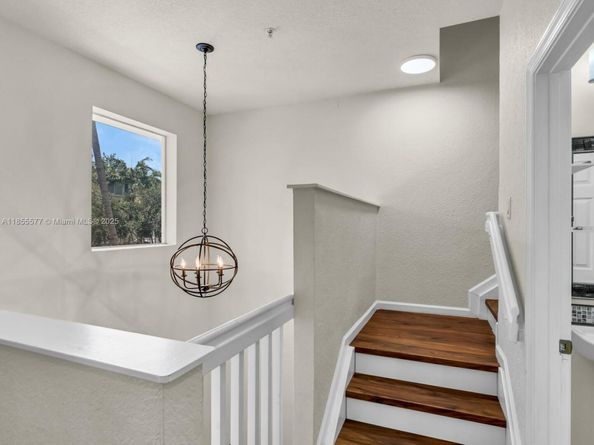 2867 S Oasis Dr, Boynton Beach FL 33426
