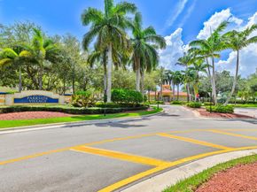 2867 S Oasis Dr, Boynton Beach FL 33426