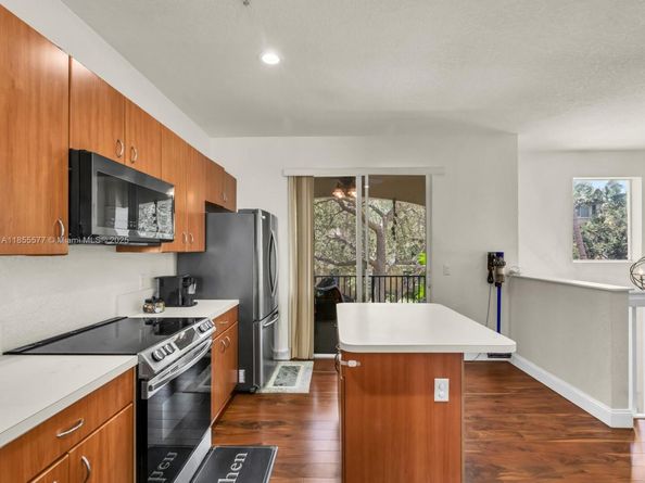 2867 S Oasis Dr, Boynton Beach FL 33426