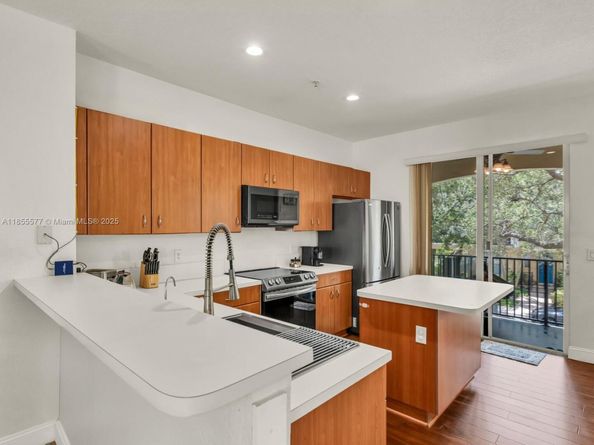 2867 S Oasis Dr, Boynton Beach FL 33426