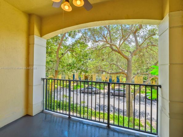 2867 S Oasis Dr, Boynton Beach FL 33426
