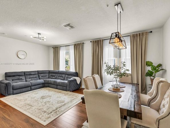 2867 S Oasis Dr, Boynton Beach FL 33426