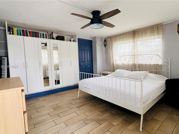 801 Meridian Ave 1A, Miami Beach FL 33139